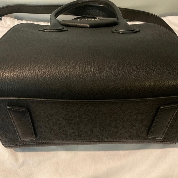 Givenchy Antigona Small - Picture 3 of 7